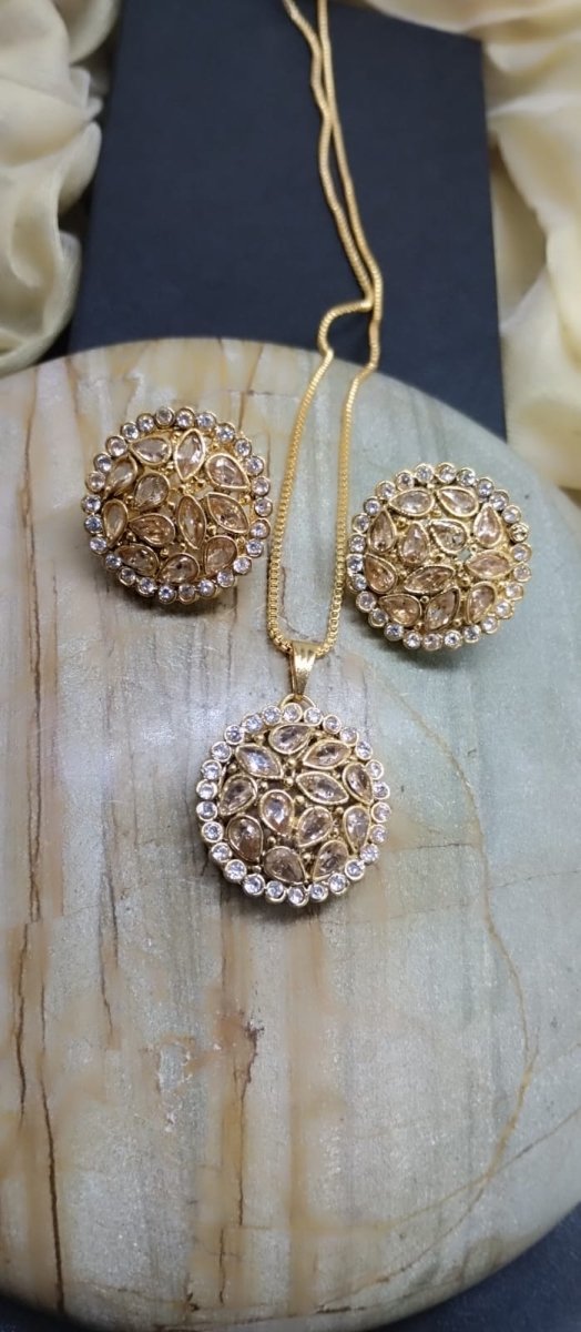 Kundan locket set