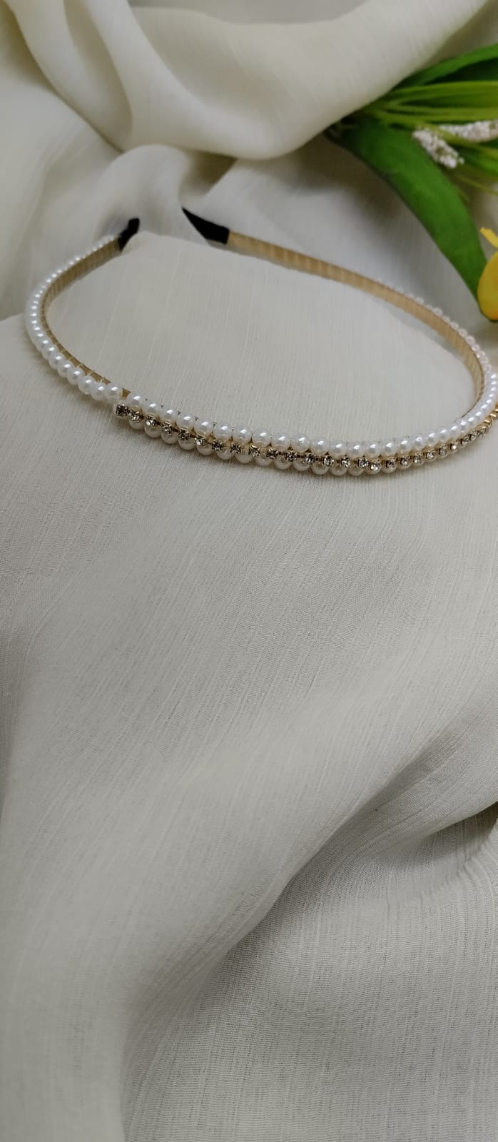 Pearl hair band